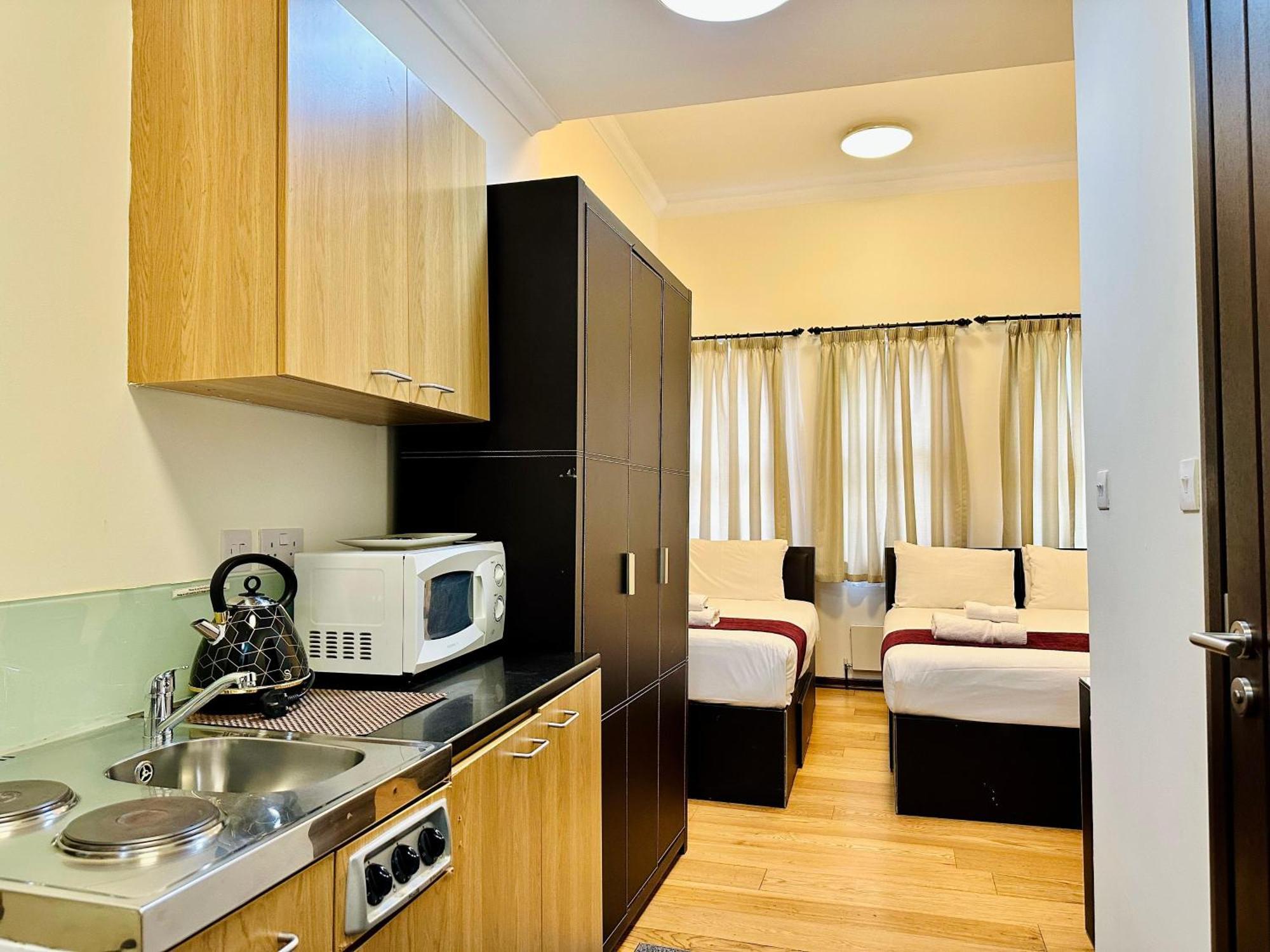The Royale Chulan Hyde Park Hotel 3*