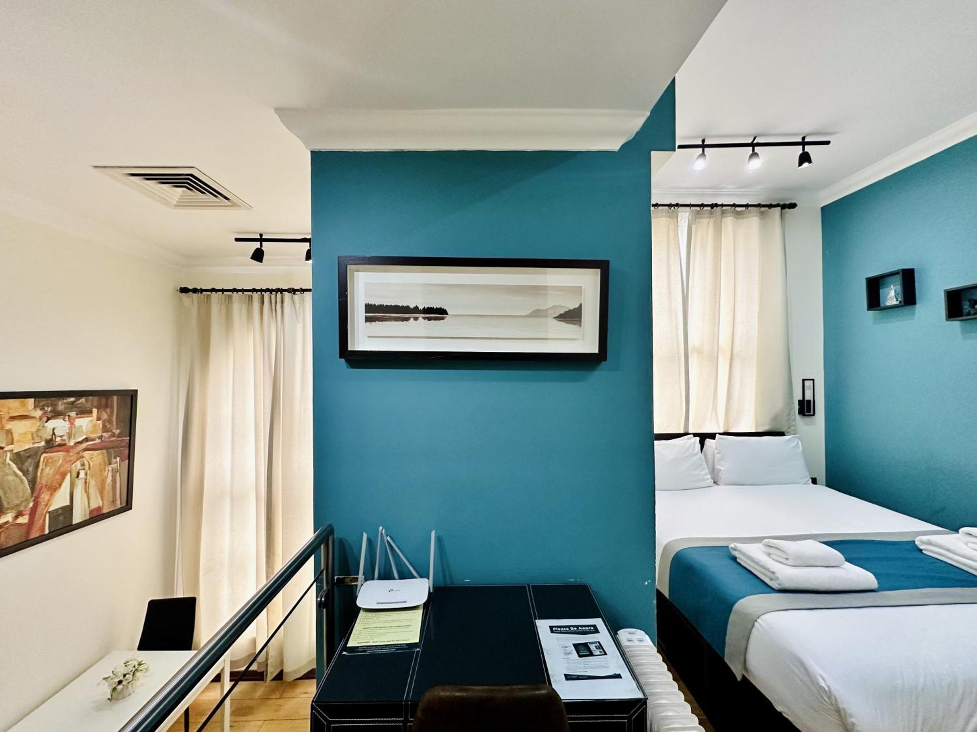 The Royale Chulan Hyde Park 3* London